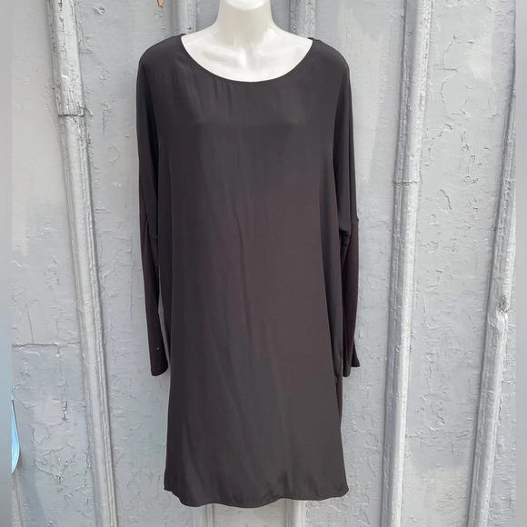 Vince Silk & Viscose Black Shift Dress, size Small - Picture 1 of 10